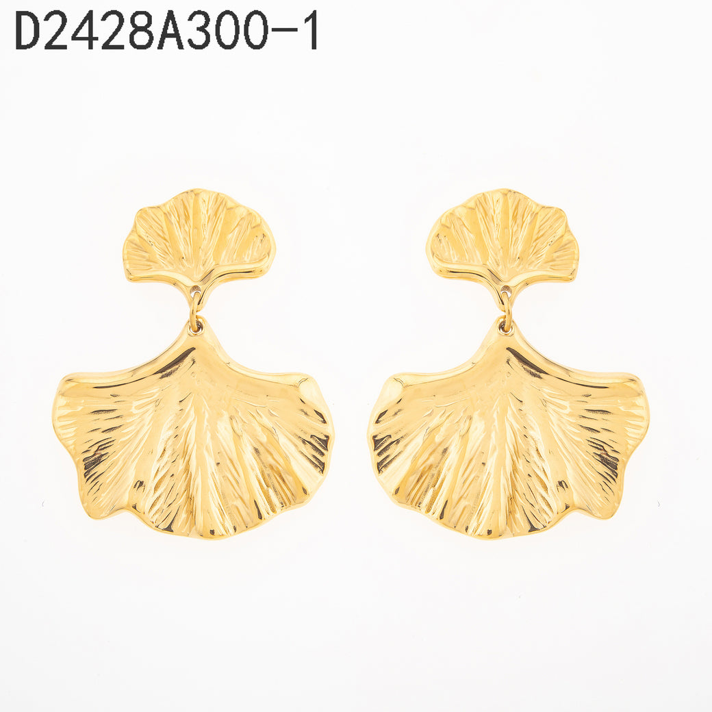 Orecchino singolo foglia con perno Grigio argento BRASS Workshop 24or64 Orecchino singolo foglia con perno Grigio argento BRASS Workshop 24or64